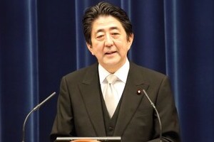 「テロ防ぐ最良方策は、安倍をやめさせること」？　仏テロでなぜか首相バッシングが起きる