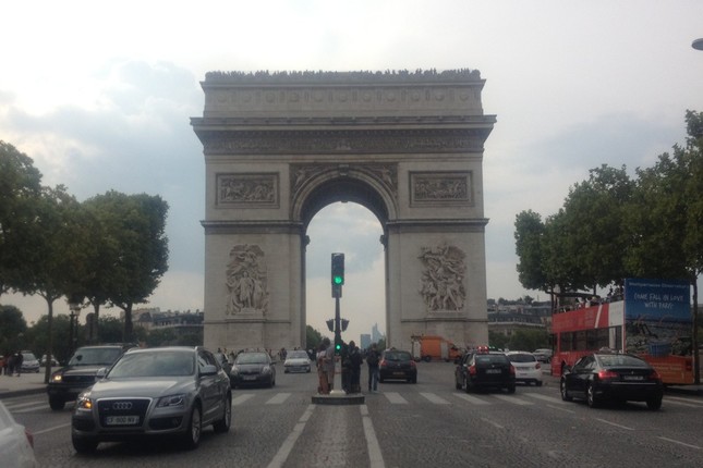 パリへの航空運賃は値下がりするのか