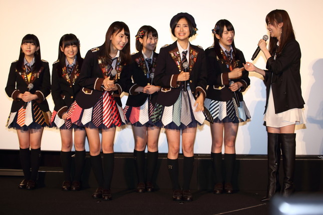 「カットせずにメンバーがいやなシーンもそのまま使っている」という指原監督にHKTメンバーは渋い顔だ