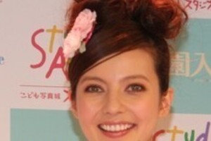 ベッキー「なぜまだしれっとテレビに」「降板しろ」　2ちゃんで批判相次ぎ、関連スレ数が歴代2位に