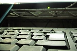 「爆破予告」の大学生は一体何をやりたかったのか　ツイッターで逮捕までを「実況中継」