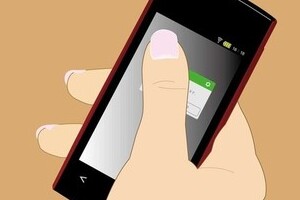 LINE、ベッキー騒動で「情報漏れ」防ぐ最新アプリ　まだiPhone版旧バージョンは危ない