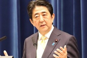 消費増税「先送り」1面トップで報じた読売新聞　政府は否定しても広がる「疑心暗鬼」