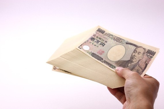 奨学金の返還促す施策が物議呼ぶ