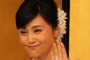 紀香のナ、関西弁がナ、めっちゃ気になってん 「藤原・片岡」結婚会見が「イラッとしつつ笑える」