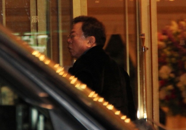 会場に到着した猪瀬直樹氏