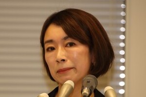 山尾政調会長って椿鬼奴に似てない？ 「頭下げない」釈明会見より気になったコト