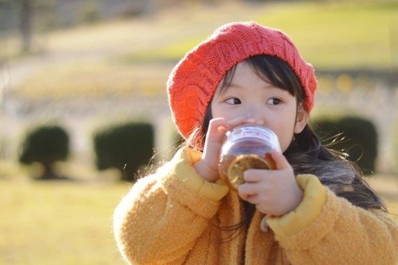 子どもには好きなものを飲ませるのがいちばん？