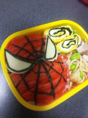 「スパイダーマン」はお弁当になるほどの人気者