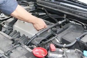 「7年目で手取り11万円」給与明細が大反響　自動車整備士、国家資格で「この待遇？」