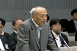 舛添「集中審議」は時間の無駄？　質問も答弁も「金太郎飴」