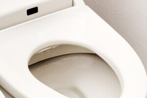 「排便したら上司に報告を」　給食センターの衛生対策は行き過ぎか