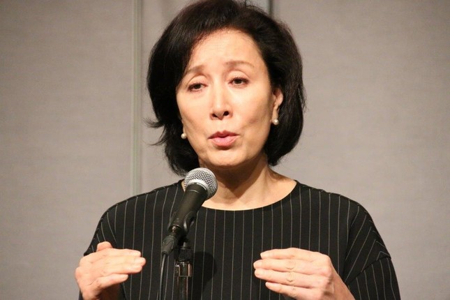 謝罪会見に臨んだ高畑淳子さん（2016年8月26日撮影）