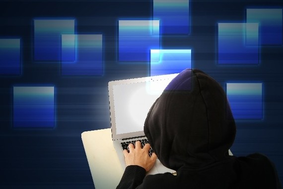 匿名で中傷の書き込みをしたつもりでも…？（写真はイメージ）