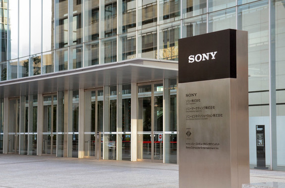 ソニーは17年3月末をめどに電池事業を村田製作所に売却する