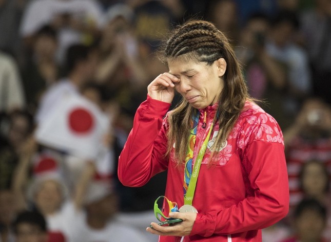 この号泣に「異議あり」（写真：Enrico Calderoni/アフロスポーツ）