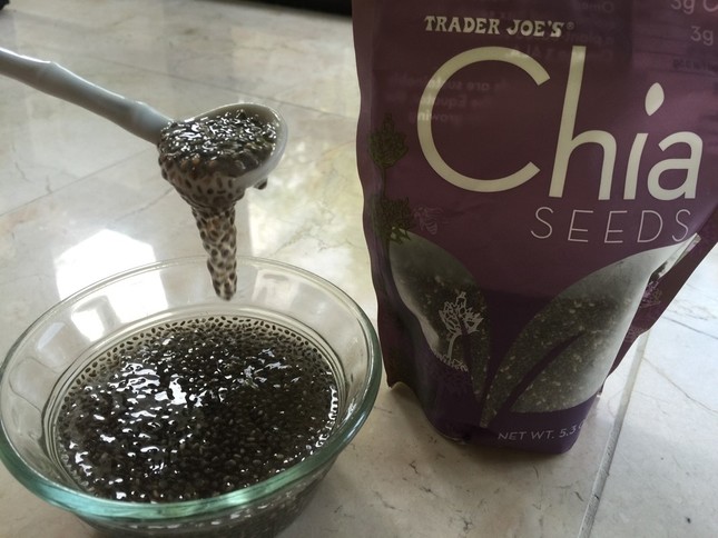 水につけるとチアシードがゼラチン状に！
