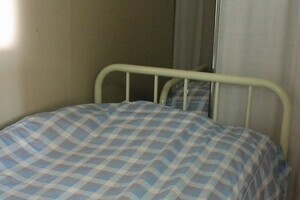 保健室登校を続ける子どもたち　「居場所が必要」「問題の先送り」