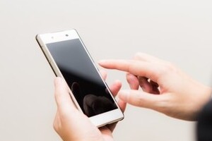 「俺に任せろ！」仕掛けた盗撮スマホ破壊　それでも中学教師の犯行はバレた