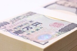 為替相場、円安に振れる　日銀「無期限緩和」の後、「米利上げ」続くか