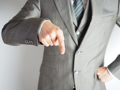 「家族がインフルエンザなので休みたい」の連絡に上司は…