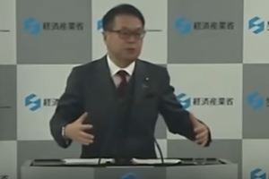 自宅で宿題見ながら国会答弁作り　世耕経産相、官僚テレワーク導入に波紋