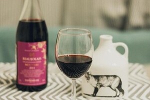 ボジョレー・ヌーボー、実は輸入量激減　ワインが日常に定着して...