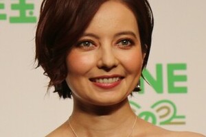 ベッキー、因縁のLINE再インストール　「再流出は？」の質問への答えは...
