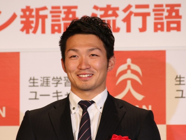 流行語大賞授賞式での広島カープ鈴木誠也選手