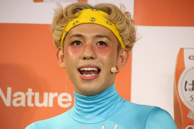 りゅうちぇるさんは、ぺこさんと共に出演したテレビ番組で結婚を生報告した（写真は2016年10月撮影）