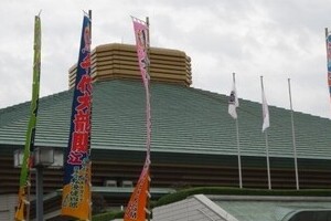 稀勢の里、B級場所で優勝・横綱昇進の功罪
