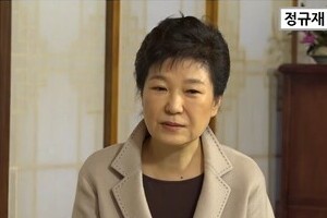 朴大統領が疑惑にネットで猛反論　「うそが山のようにある」