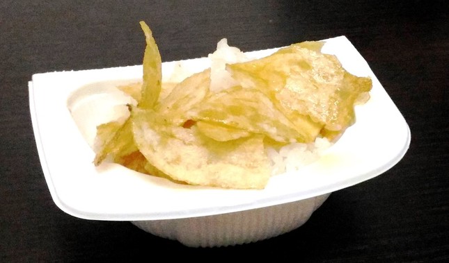 ビビンバとは似ても似つかないが