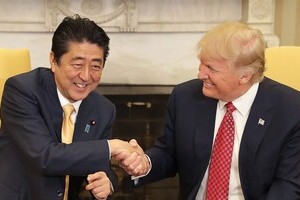 岡田光世「トランプのアメリカ」で暮らす人たち 安倍首相の表情、実はこう見られていた