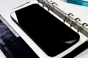 就活生と企業、「非通知電話」のすれ違い　どっちが非常識なのか