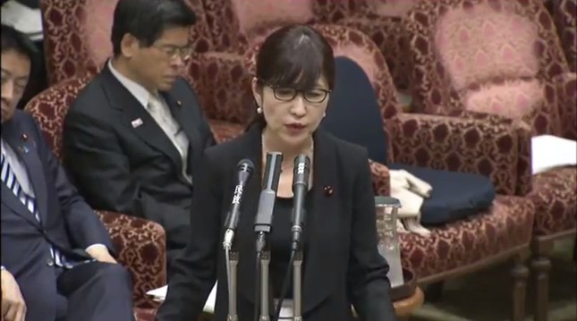 稲田朋美防衛相は籠池氏の証言を「虚偽」だと主張している（写真は参院インターネット中継より）
