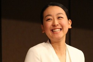 浅田真央、最後に涙　20年のスケート人生を語る