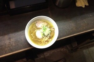 関西で流行「ドロ写」ってなに？　ラーメン撮影めぐって店は大困惑