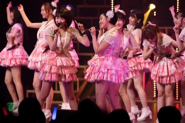 宮脇咲良さん（左）と兒玉遥さん（右）