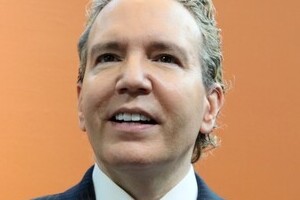 日本のドラマは「芸能プロ先行」　デーブ「視聴者を無視」