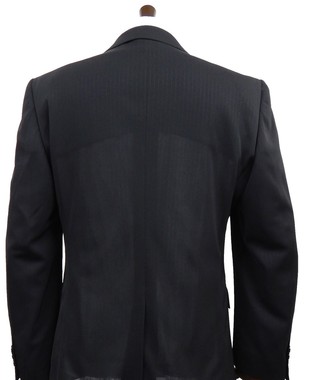 薄手ながら、透けにくく冷涼な着心
