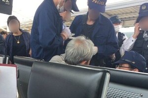 走行中の山陽新幹線で放火未遂　80歳男、雑誌に火をつける