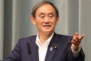 前次官「出会い系バー」、新聞の扱いに違い　読売は突出して批判的