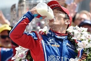 佐藤琢磨の優勝に「不愉快」ツイート　記者をスピード解雇した米紙に称賛も