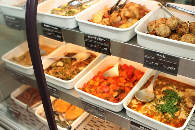 売りの「デリ」コーナー
