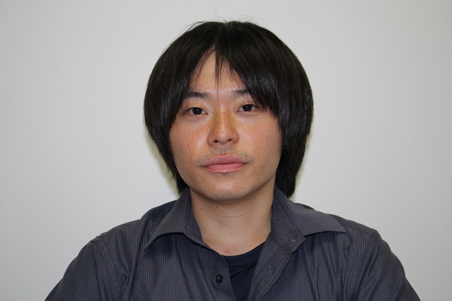 インタビューに応じる同姓同名の小室圭さん（29）