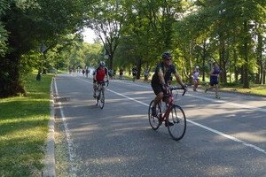 岡田光世「トランプのアメリカ」で暮らす人たち セントラルパークの自動車修理工（上）