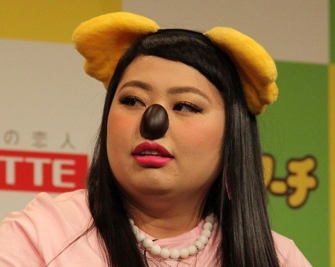 「VOGUE」でメイク動画を披露した渡辺直美さん（2016年5月撮影）