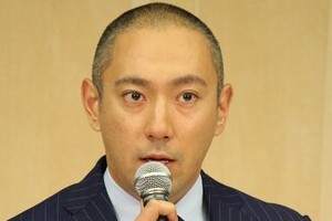 海老蔵「ホテルの部屋を全て薔薇に」　麻央さん誕生日の思い出