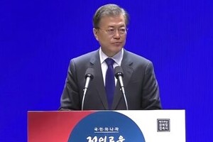 本当に「ゴールポスト」動かないのか　文大統領が「日本の指導者の勇気ある姿勢」要求